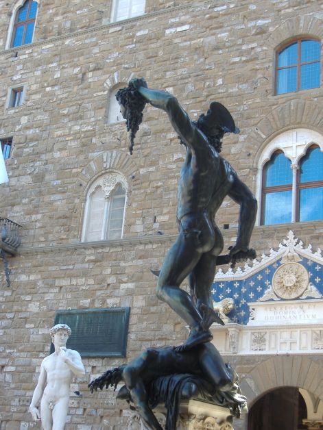 david_di_michelangelo_e_perseo_di_cellini.jpg